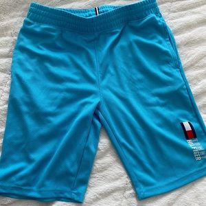 Tommy basketball shorts
